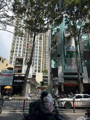 đất giảm 6 tỷ - mặt tiền 3/2 quận 3 - 220m2 - đối diện hà đô centrosa - giá bán nhanh 114 tỷ