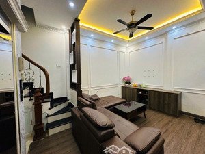 trung tâm phố cổ long biên - 20m ra phố ngọc lâm - nhà 6 tầng thang máy - kinh doanh oline cực đỉnh