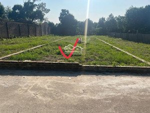 1,85 tỷ sở hữu ngay 237m2 có 100m đất ở, đường trục chính, cách hồ suối hai chỉ khoảng 1km