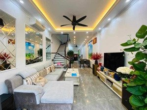 bán nhà hoàng quốc việt, cầu giấy. phân lô ô tô 2 mặt ngõ 80m2 5 tầng gần 19 tỷ
