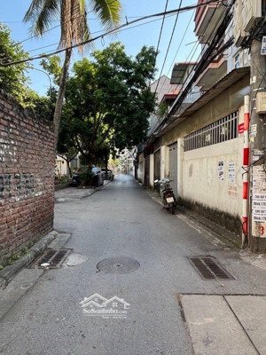 #đattuinh.
tư đình _mảnh đất 75m.mt 5m. lô góc - ô tô đổ cửa - ngõ thông tứ tung . giá chỉ 12 tỷ