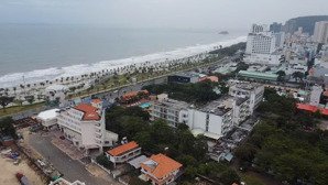 bán toà nhà căn hộ dịch vụ gần biển bãi sau thùy vân