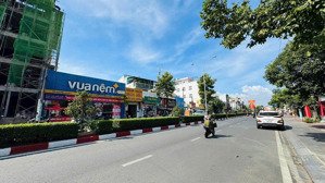 hàng hiếm dĩ an: đất mặt tiền nguyễn an ninh ngay công viên, xây 5 tầng, giá tốt, gần ngân hàng lớn