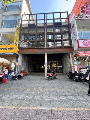 cho thuê nhà mặt tiền nguyễn tri phương, quận 10 8,6x15m, 1 trệt 2 lầu, giá 100 triệu