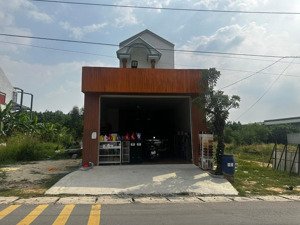 nhà mặt tiền kinh doanh phường tân định,diện tích 6x60 tc 125mv,hạ giá 500 triệu bán nhanh