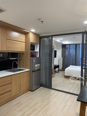 căn hộ 1pn ban công thoáng,rộng hơn 60m2, gần công viên hoàng văn thụ, giáp bình thạnh, q10, q3, q1