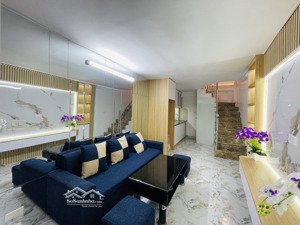 bán nhà phố bạch mai , tttm chợ mơ 5 tầng, sổ đỏ riêng, giá dưới 6 tỷ.