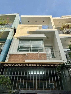 hàng hiếm tại hoàng ngân, phường 16, quận 8. giá 4,5 tỷ, 50m2.