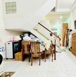 nhà ngay khúc lê đại hành - lãnh binh thăng 2 tầng đúc 3 pn - 46m2 - nhỉnh 4 tỷ thanh 