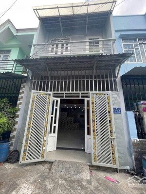 nhà đẹp 4*12m 2/ngắn quách điêu 2pn 2wc hẻm 4m oto lh xem nhà