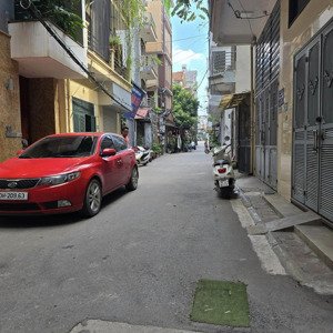 bán nhà ô cách việt hưng ôtô 7 chỗ thông - 50m 4tầng mt 4m dân xây siêu đẹp - chỉ 11 tỷ ạ.