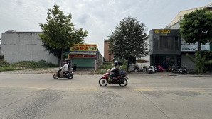 kẹt vốn kinh doanh giảm 100tr bán đất mặt kinh doanh đường 22m ngay vincom dĩ an kcn sóng thần