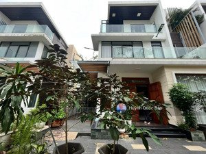 nâng cấp không gian sống với biệt thự g15 lucasta: sàn 250m2, 4pn, giá chỉ 32tr/tháng