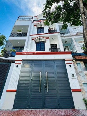 ông bà tôi bán nhà đẹp đường 8m ở lữ gia - p15 - quận 11 gần sân vận động phú thọ. giá 3tỷ880/84m2