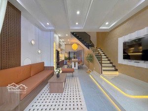 bán nhà mới đẹp 4 tầng trần thanh mại, sơn trà, đà nẵng. liên hệ my xem nhà trực tiếp.