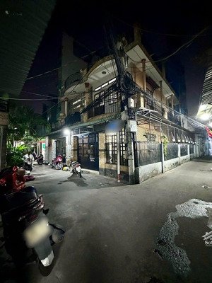quận 8 -dương bá trạc 39m2 nhà đẹp 3 tầng chỉ nhỉnh 5 tỷ.