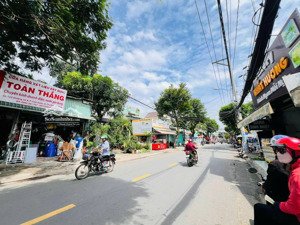 giảm mạnh bán gấp - nhà 2 tầng - hxh - đs 8 .linh xuân - dt: 100m2 giá 5.3 tỷ