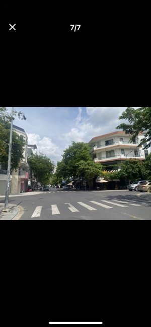 bán đất hùng vương, lộc thọ, nha trang, 165 triệu / m2, 240 m2, phù hợp xây căn hộ dịch vụ.