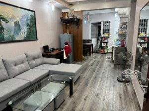 chính chủ bán căn chung cư 76 m2, đô thị việt hưng, long biên. sổ đỏ, căn góc, giá 4,35 tỷ