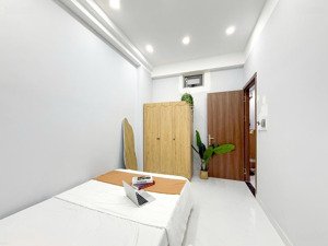 ngay sân vận động phú thọ -đh học bách khoa- đh tài chính hoa sen chỉ 5p đi xe máy full nt