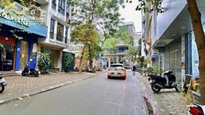 NHÀ ĐẸP 5 tầng NGÕ 279 ĐỘI CẤN – NGÕ THÔNG – GẦN Ô TÔ – MẶT TIỀN RỘNG 4.2M