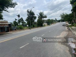 bán kho vĩnh phú - 1100m2 - có 300m2 thổ cư, đường 20m - xe cont ra vào - giáp ql 13, cổng chào