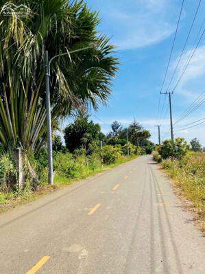 Cần bán lô đất ở láng dài 300m2