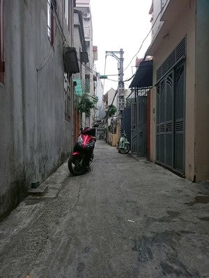 chính chủ bảo cần bán gấp 120m đất ngõ 401 xuân đỉnh.