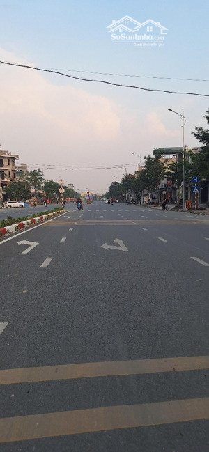 phân lô vỉa hè đấu giá lại yên gần hồ!
_diện tích 53,3m mặt tiền gần 6,m.
_hơn 7,tỷ
không lỗi lầm