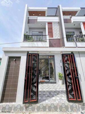  BÁN NHÀ PHỐ MỚI–ĐẸP– NGAY TRUNG TÂM THỦ DẦU MỘT–DT 4x30(120m²) – 3 TẦNG CHỈ 2TỶ2