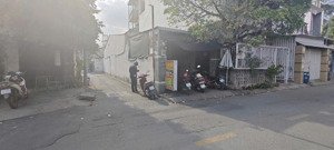 bán đất tặng nhà - mặt tiền đường 8m - 100m2 sử dụng - ngay sát công viên trung tâm