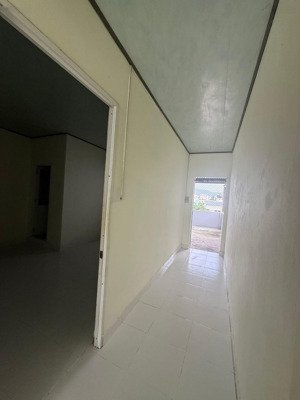 cần bán nhà 3 tầng hoà minh mt đường 5,5m gần siêu thị mega