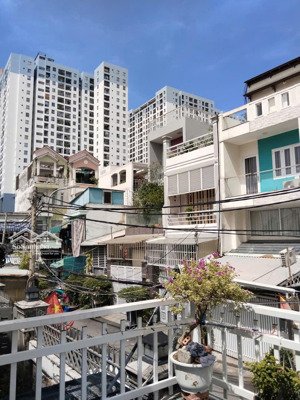 gấp;gấp bán căn mặt tiền xe tải quay đầu 80m2 giá 8ty6 lầu đúc btct(107tr/m2)