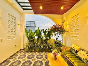 chính chủ bán nhà đường hẻm nguyễn thị minh khai - q1.chỉ 7tỷ/75 m2.cho thuê 24tr,gần thảo cầm viên