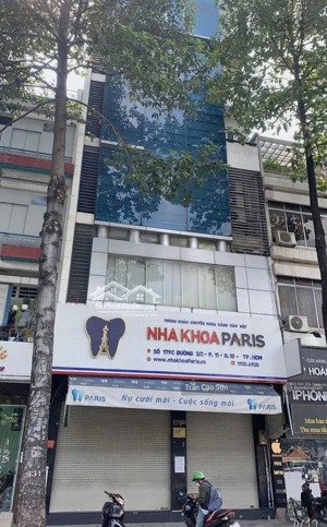 cho thuê nhà 179 đường 3/2, quận 10. dt: 8x8m - 5 tầng thang máy. giá 65tr/tháng lh sơn