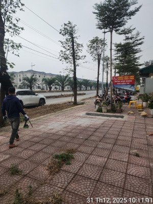 chính chủ bán đất dịch vụ vân canh- v.đ 3.5, 63m2, mt 5m, đường 17, view thoáng, 30m ra v.đ