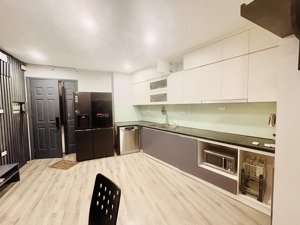 cho thuê căn hộ chung cư ct2b hoàng cầu 72m2, 2 ngủ giá 16 triệ nội thất đầy đủ vào được luôn