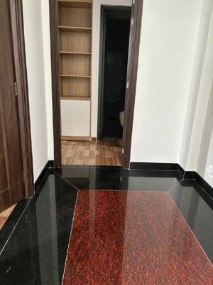 nhà mới đẹp kiên cố . tiệm đầu tư- ở - kinh doanh