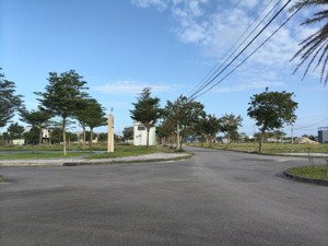 kđt one word riverside, dt 90 m2, đường 7.5 m, sát sông cổ cò, khu bt triệu đô nghĩ dưỡng, giá rẽ.