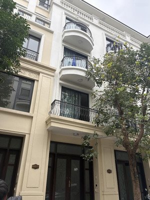 liền kề san hô ocean park 2 hoàn thiện 5 tầng, giá 8.2 tỷ, sát royal wave park