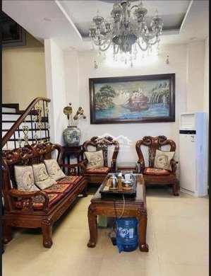 nhà riêng phố xuân đỉnh- ngõ nông- cực gần phố- nhà đẹp, ở luôn- tặng nội thất ngoại nhập xịn.