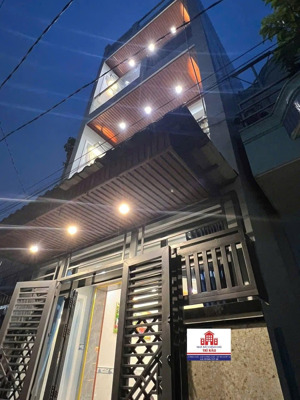 nhà 3 lầu hẽm 3m phạm thế hiển, p5 q8 củ (p. bình đông mới) gần cầu chánh hưng