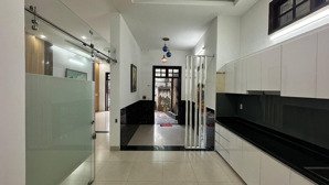 bán nhà mặt tiền nguyễn hữu thọ, dt 100m2 3 tầng nở hậu 7m giá 13,5 tỷ tl