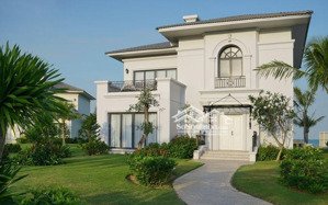 biệt thự phú quốc 2 dạng 3 ngủ, view hồ, giáp biển, ngay trung tâm, giá 9.5 tỷ