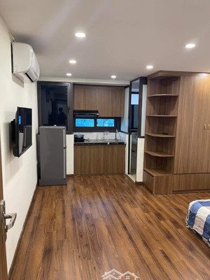 chính chủ cho thuê chdv - ccmn 30m2 - 4tr5 full nội thất phố cầu giấy đẳng cấp phong cách châu âu