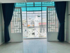 chdv 17 phòng 110m2 nở hậu 9,4 tỷ hẻm thông nguyễn văn nghi