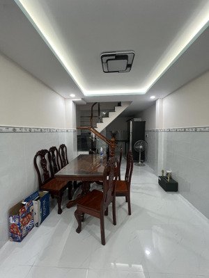 cho thuê nhà nguyên căn hẻm ô tô dcl - nhà bè ( ngay cầu phú xuân)