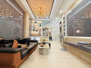 nhà đẹp trần xuân soạn q7, 2 lầu 4pn, sẵn nội thất cao cấp, hướng đông, shr hoàn công. chỉ 6,9 tỷ