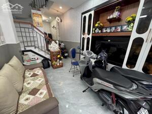 Nhà mới đẹp Nguyễn Văn Lượng, 33m2 3 tầng 3PN, 4 tỷ TL 0964364745