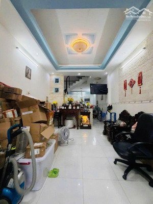 nhà 2 mt đẹp (4x15)x 2 tầng -hxh -mã lò-bình trị đông -bình tân-shr chỉ 4.8 tỷ tl